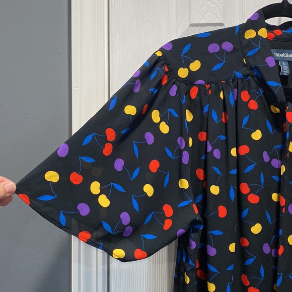 NEW ModCloth Cherry Print Bow Top Size Large Retro NWT - Picture 5 of 11